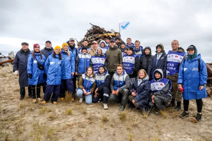 Волонтёры "Чистой Арктики" собрали почти 200 тонн отходов на побережье Баренцева моря