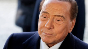 "Изменивший историю": Берлускони назвал Горбачёва "чемпионом демократии"