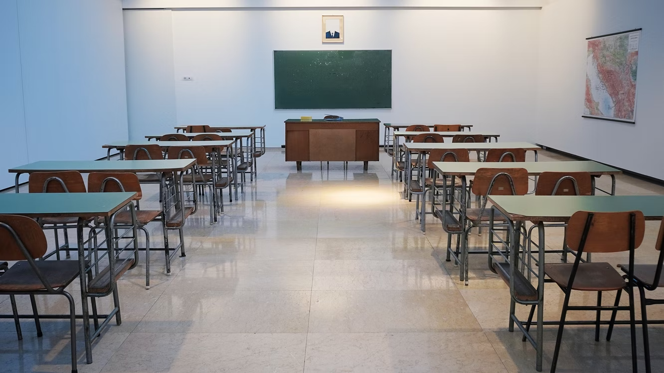 В Брянской области в 15 приграничных школах ввели дистанционное обучение