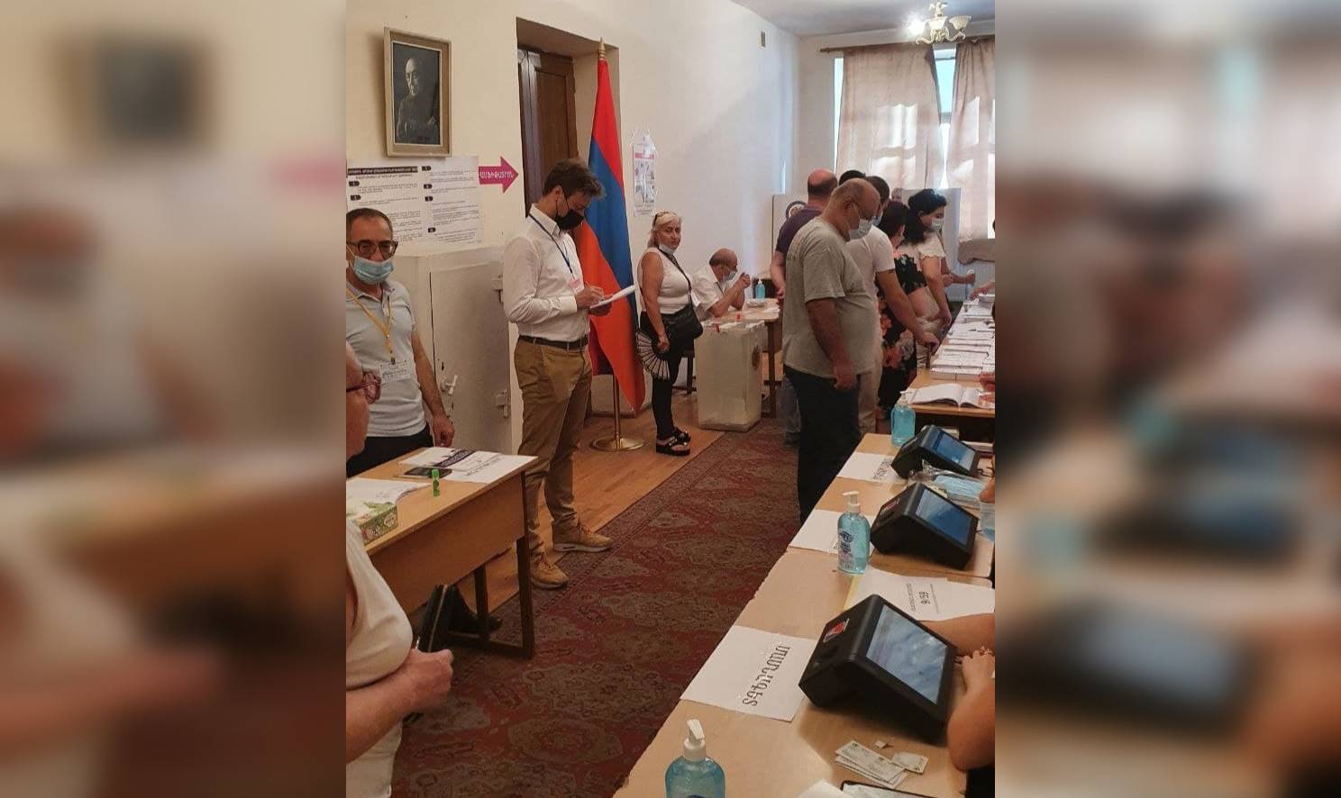 Политолог назвал правильным решение не откладывать сентябрьские выборы