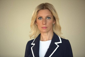 Захарова призвала обеспокоенных арестом корреспондента WSJ вступиться за Ассанжа