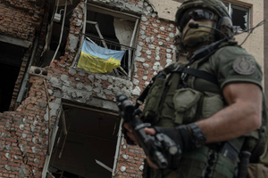 Ведущие правозащитники обвинили Украину в нарушении военного права