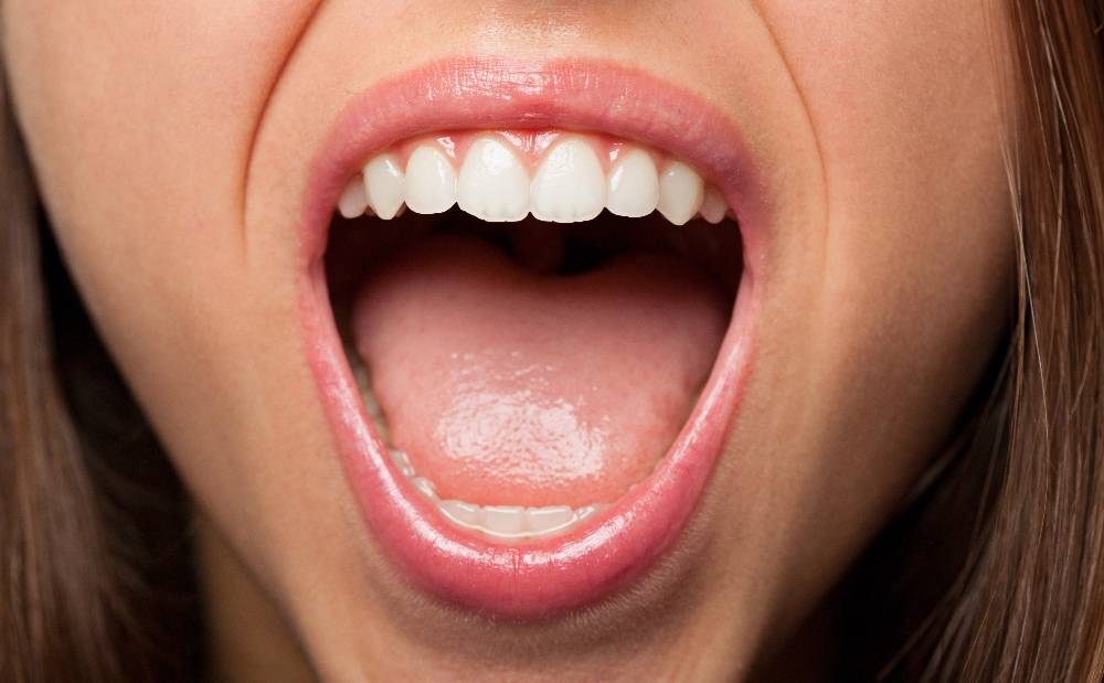 Может быть и рак: Названы возможные причины неприятного запаха изо рта
