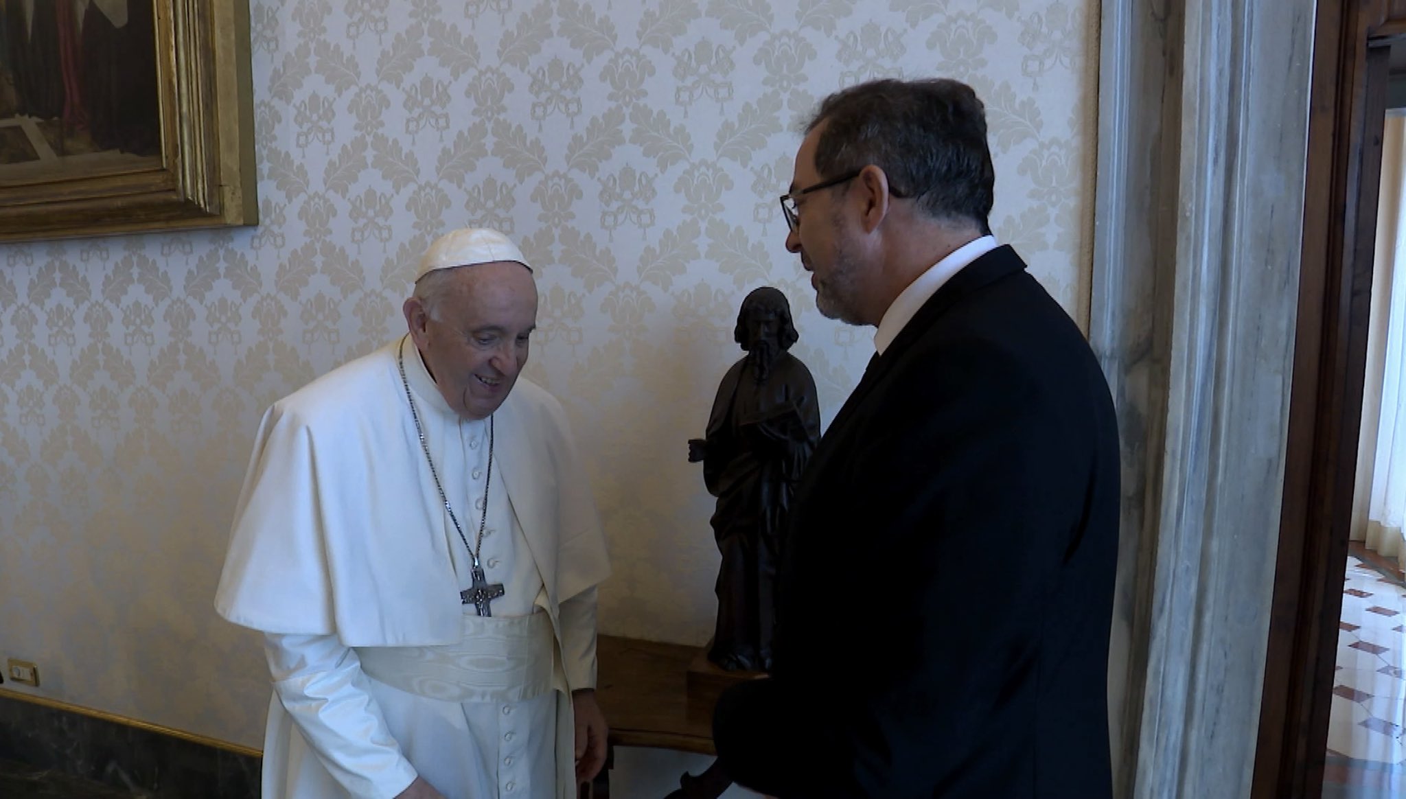 Посол Украины надеется, что папа римский Франциск скоро приедет в Киев