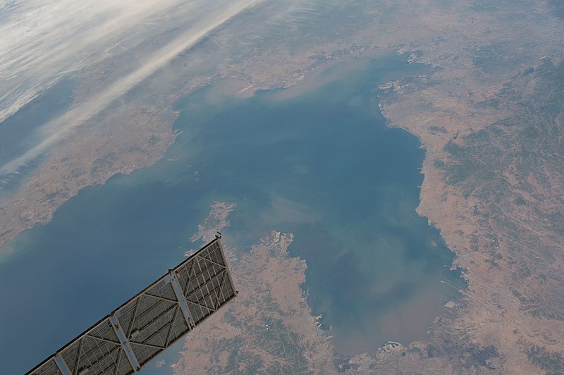 <p>Бохайский залив. Фото © Wikipedia / Космический центр имени Линдона Джонсона</p>