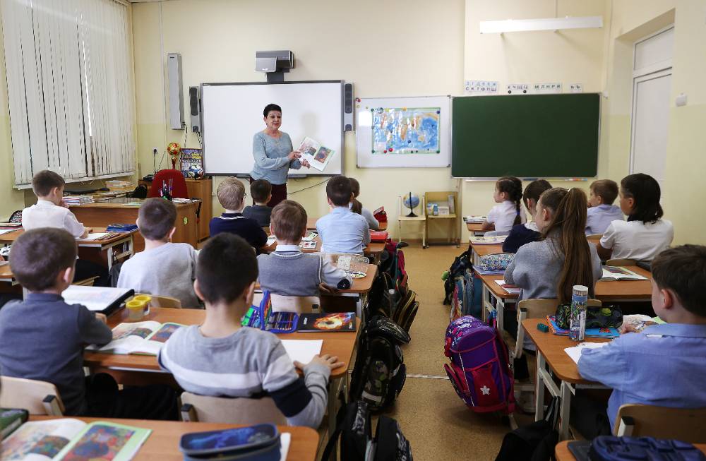 Почти в 600 школах Донецкой Народной Республики начался учебный процесс