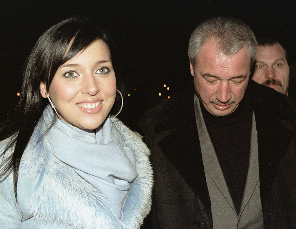 Ралиф Сафин (справа) и его дочь Алсу. 2003 год. Фото © ТАСС / Виктор Воног, Николай Марочкин