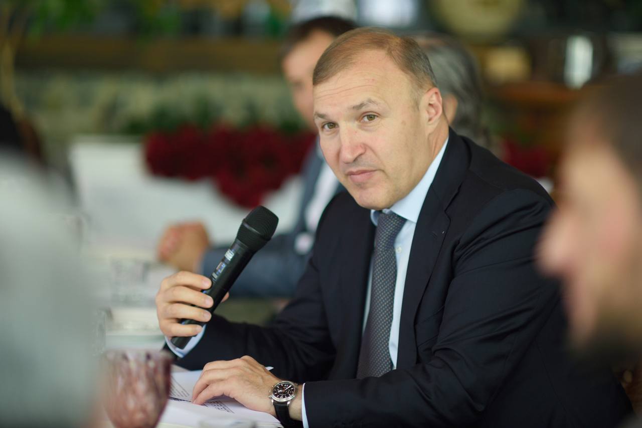 Главу Адыгеи Кумпилова избрали на второй срок