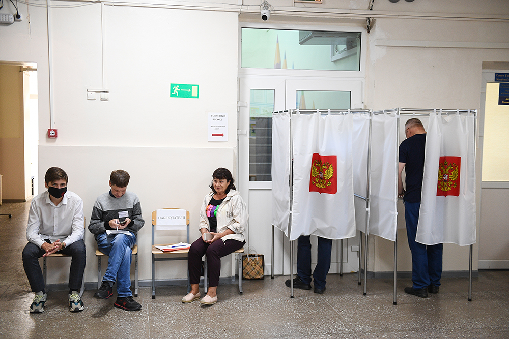 В ОП РФ обратились к ЦИК с просьбой взять на контроль два факта нарушения на выборах