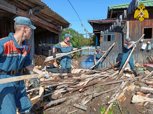 Жертвами тайфуна "Хиннамнор" в Приморье стали три человека