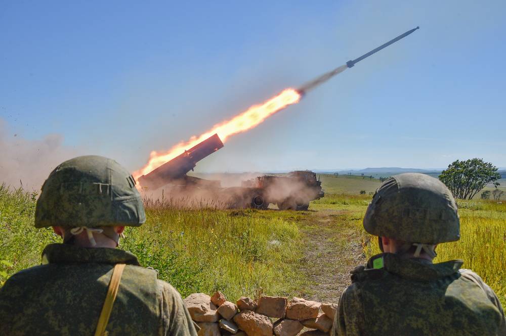 Минобороны РФ сообщило об ударах высокоточным оружием по военным и энергообъектам Украины