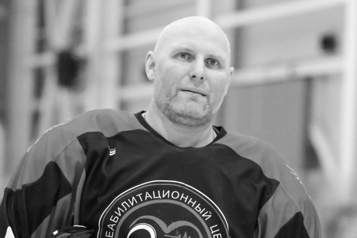 Хоккеист умер прямо во время матча в Нижегородской области