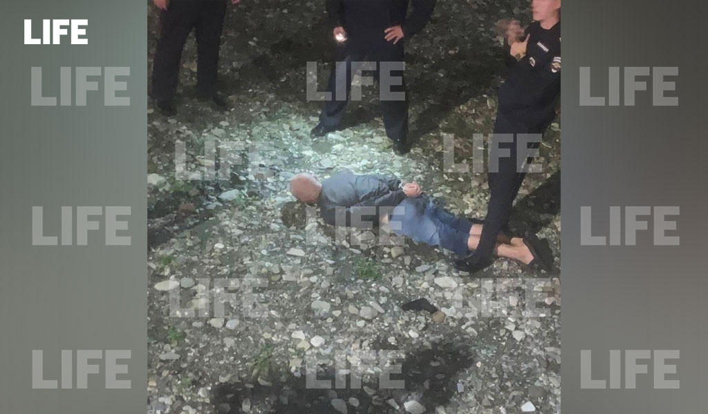 Лайф публикует первое видео с места убийства прораба на стройке в Сочи