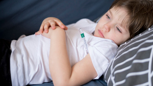 5 проверенных способов определить температуру у ребёнка без градусника
