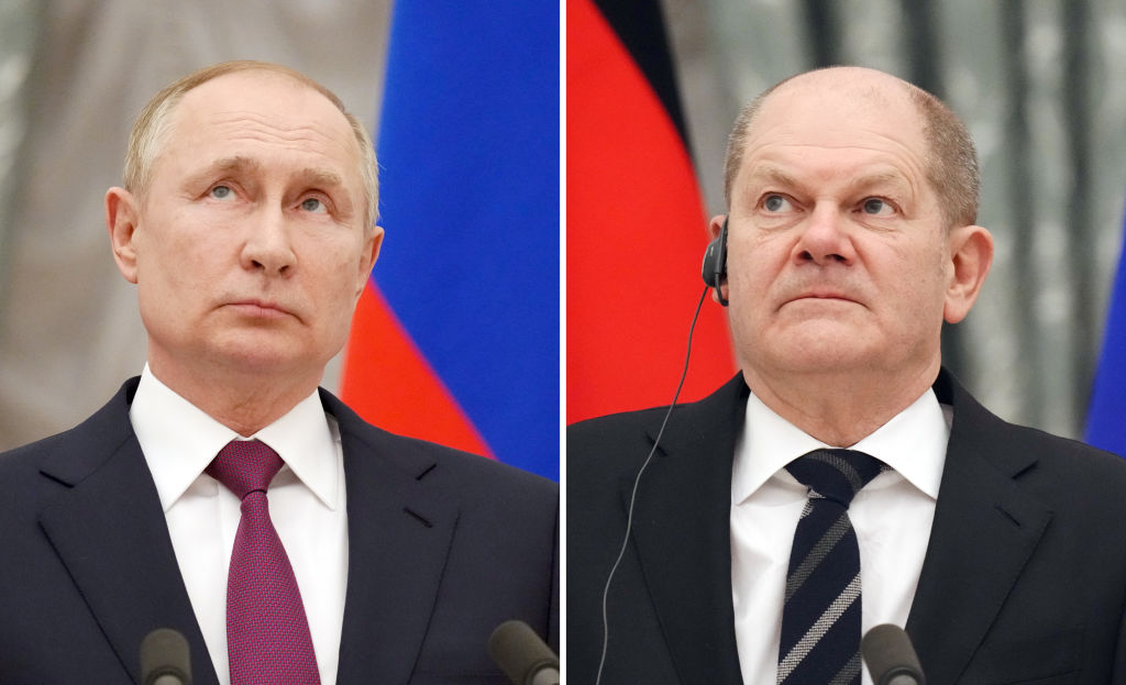 Путин и Шольц полтора часа обсуждали по телефону ситуацию на Украине