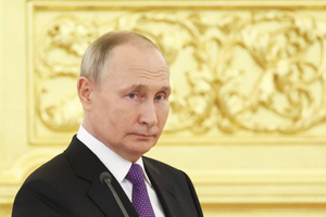 Путин посмертно наградил погибших при теракте в Кабуле российских дипломатов