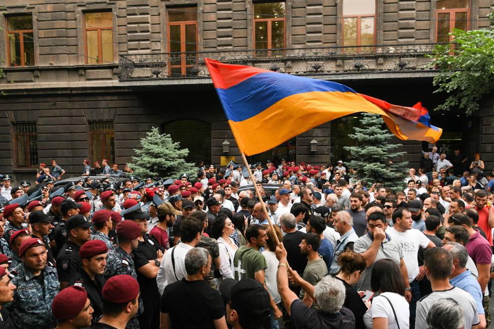 Армения и Азербайджан достигли договорённости о перемирии