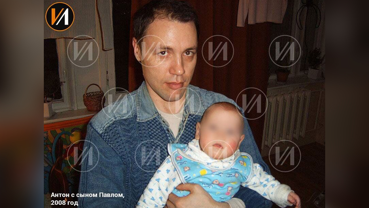 Антон с сыном Павлом. Фото © Telegram / "Изнанка. Женщины"