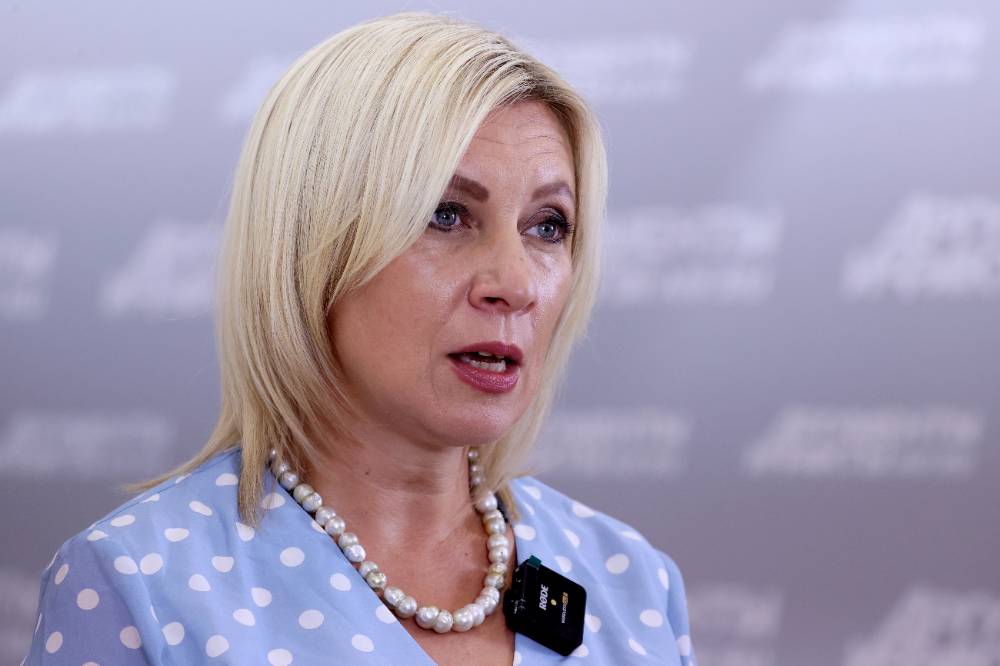 Захарова призвала повлиять на Украину, чтобы Киев прекратил расправы над мирными жителями