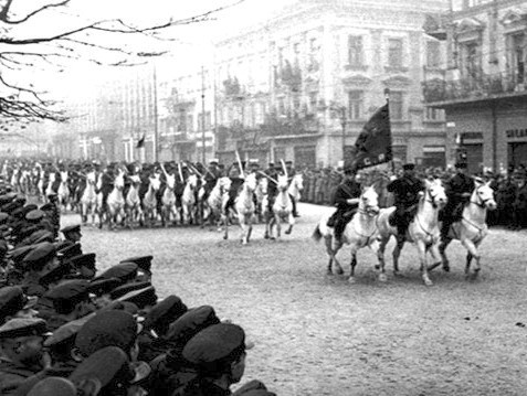 Советская кавалерия во Львове после капитуляции города, 28 сентября, 1939 г. Фото © Wikipedia