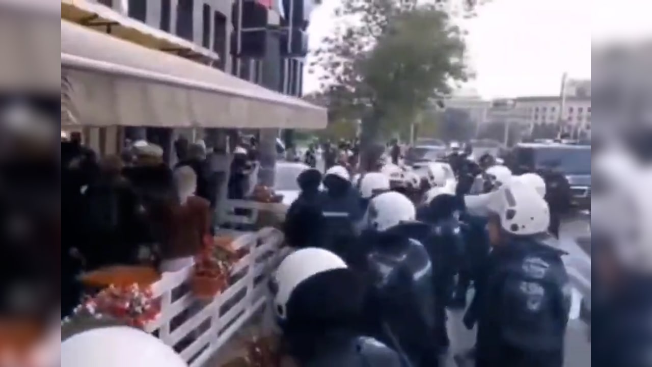 В Белграде задержали более 30 человек за нарушение общественного порядка