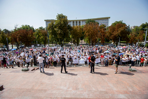 В воскресной акции протеста оппозиции в Молдавии примет участие 50 тысяч человек