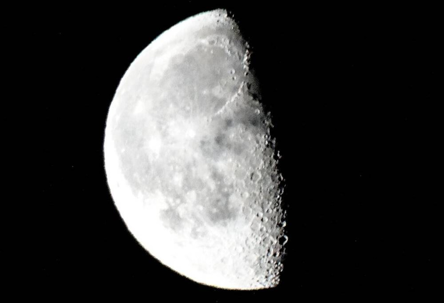 Луна. Фото © Агентство "Москва"