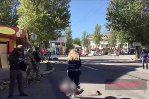 Донецк в крови: Страшное видео с места трагедии, где ВСУ убивали мирных жителей натовским калибром