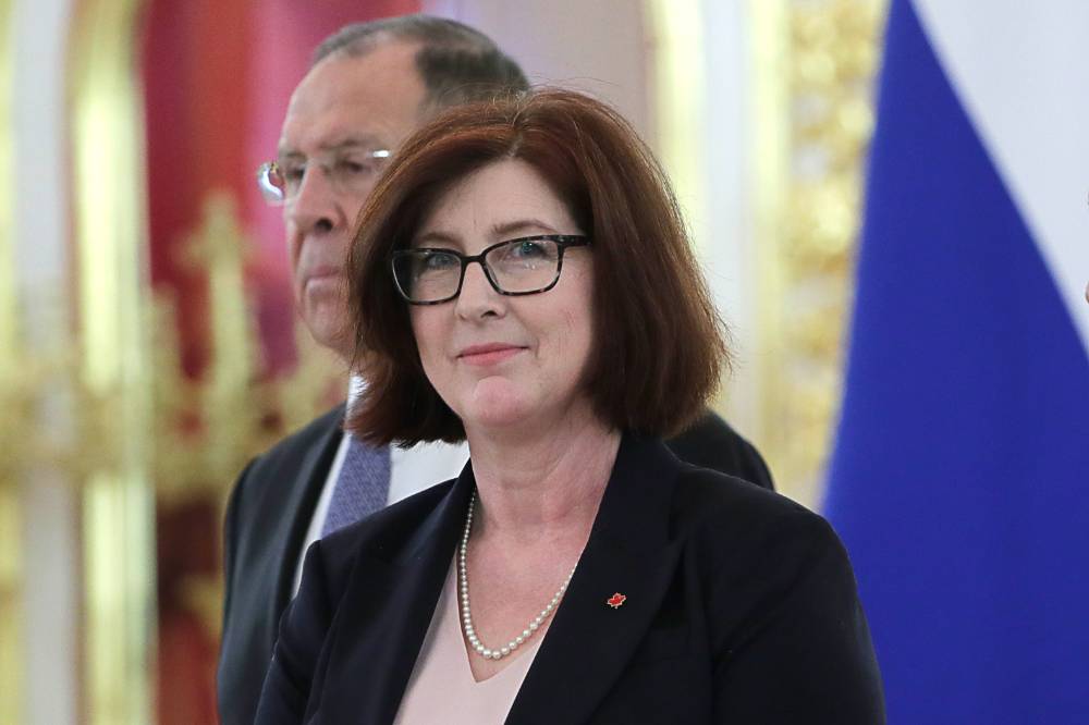 МИД выразил протест послу Канады из-за атаки неизвестного на Посольство РФ в Оттаве