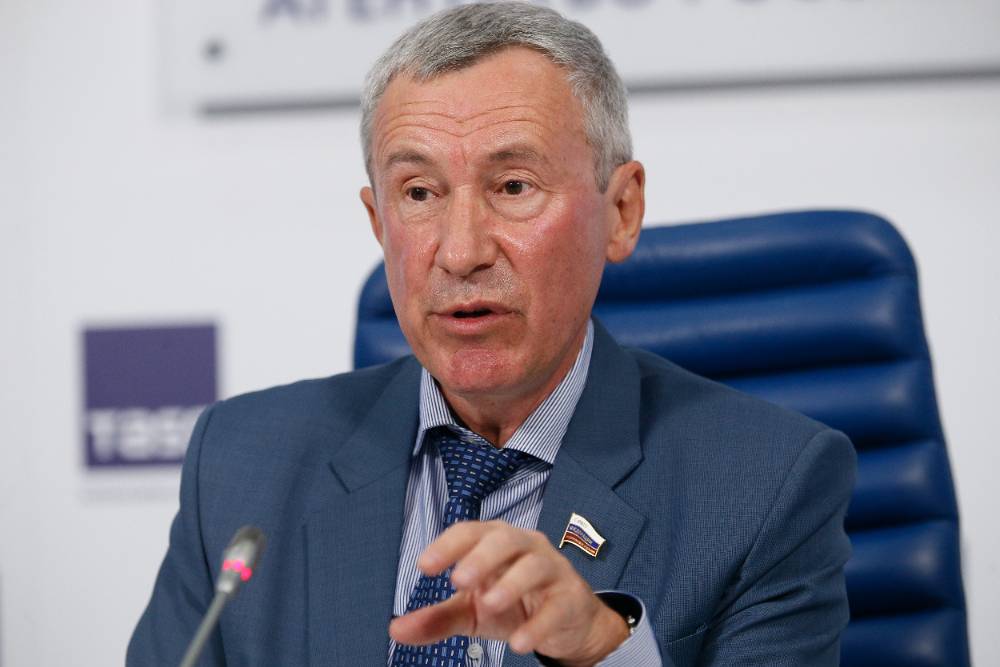 Сенатор предупредил, что провокации прибалтийских гномиков могут привести к большой войне
