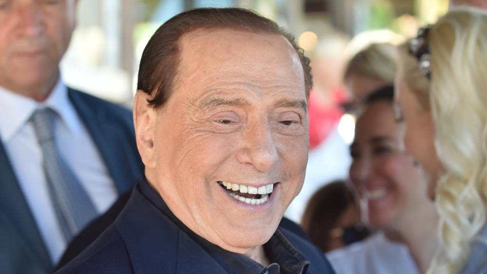 Берлускони завёл TikTok и рассказал анекдот про себя, Путина и Байдена