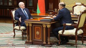 Лукашенко пообещал не допустить удара в спину российским военным