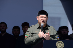 Кадыров разрешил бойцам "Ахмата" фингалами вразумлять украинских военных при взятии в плен