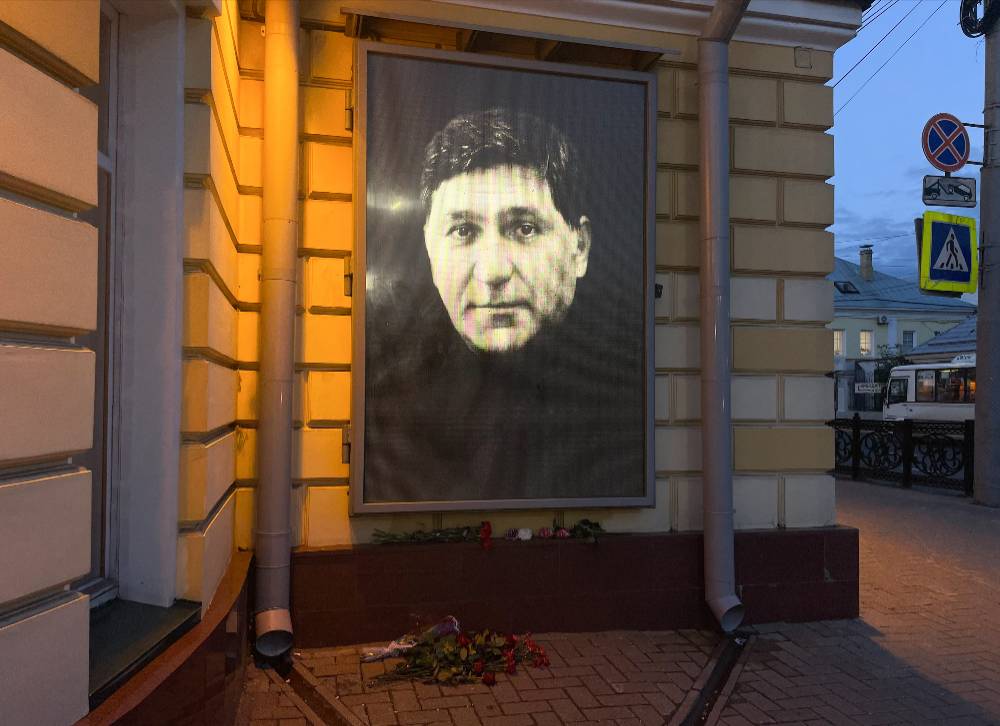 Погибшего в ДТП актёра Пускепалиса похоронят рядом с родителями на Ставрополье
