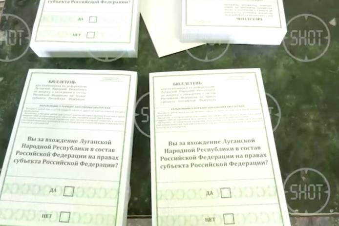 В ЛНР показали готовые бюллетени для предстоящего референдума