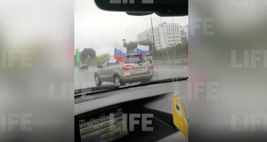 "Прям парад!": В Москве и области прошли автопробеги в поддержку референдумов