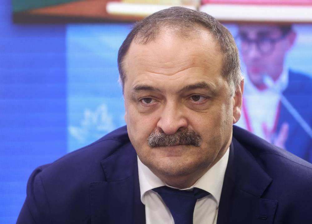 Глава Дагестана потребовал немедленно исправить ошибки при мобилизации