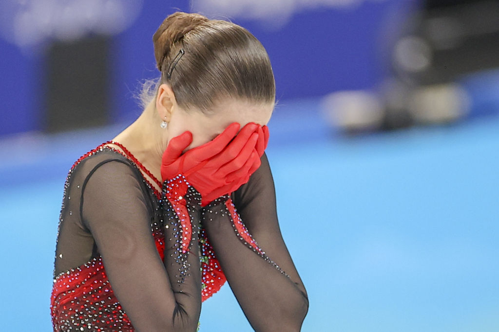 Валиева расплакалась после произвольной программы на контрольных прокатах сборной России
