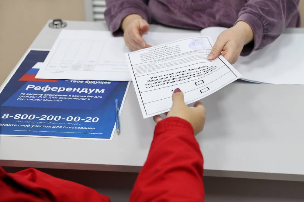 Для работы на референдуме в ЛНР прибыли иностранные наблюдатели