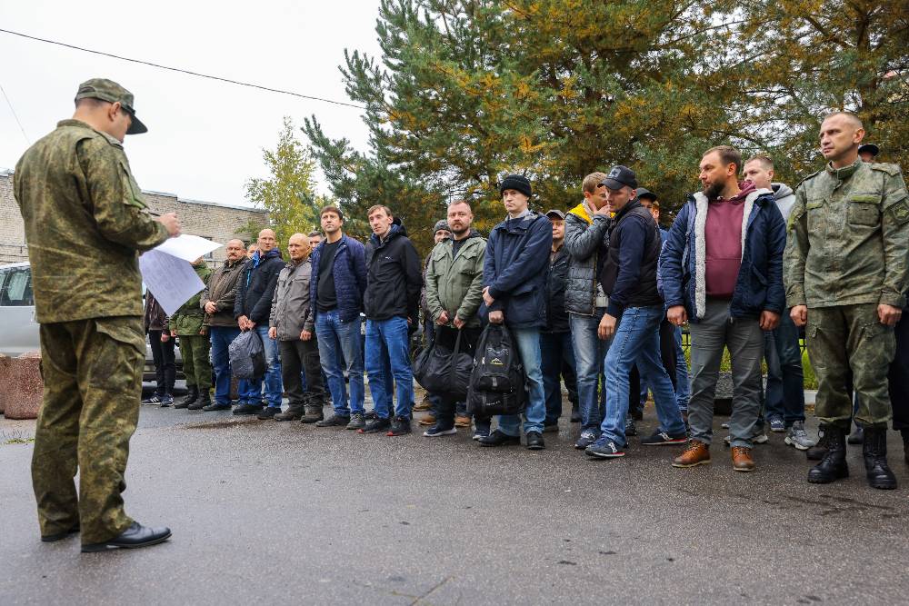 Мобилизованные россияне не освобождаются от алиментов после призыва в зону СВО