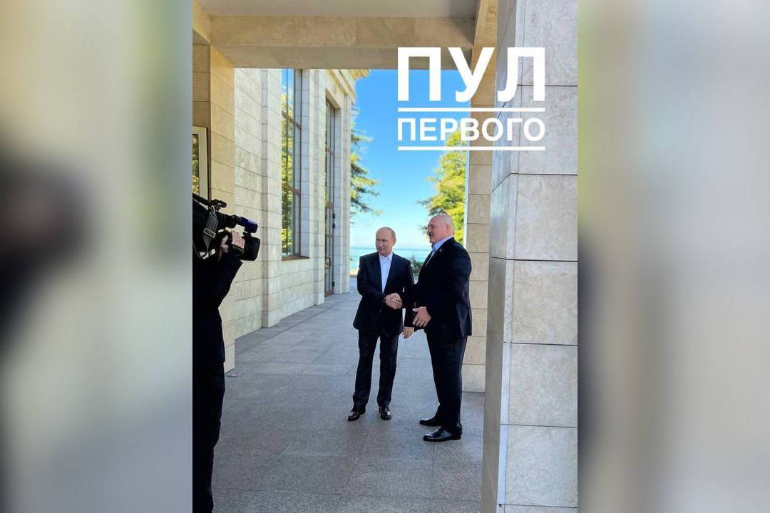 В Сочи начались переговоры Путина и Лукашенко