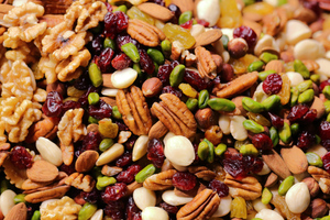 Учёные выяснили, как орехи и масла могут защитить от преждевременной смерти