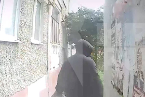 Ижевский убийца попал на видео возле своего дома, когда направлялся к школе