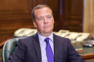"Добро пожаловать домой": Медведев назвал очевидными итоги референдумов