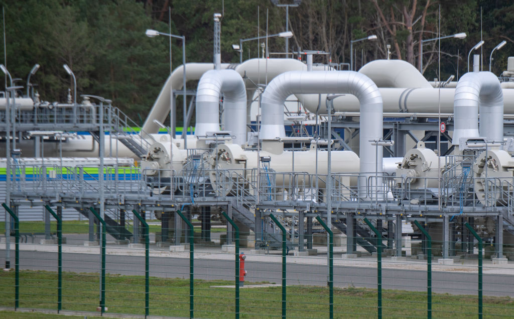 Цена на газ в Европе опустилась ниже $1000 впервые с 14 июня