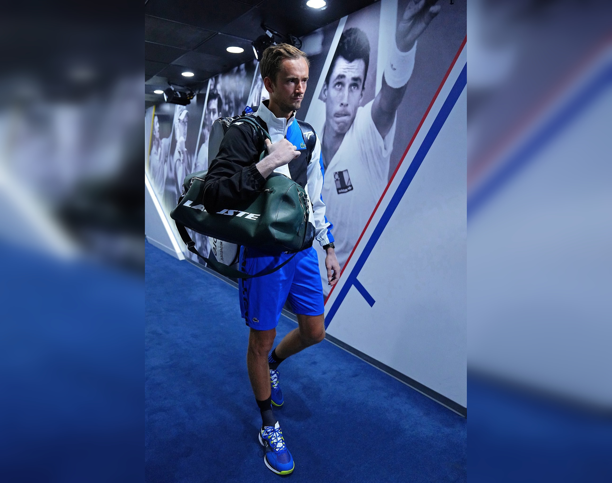 Медведев вышел в четвёртый круг US Open, где сыграет с Кирьосом