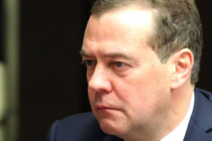 Медведев: У нас праздник, а у них — тяжёлые наркотики