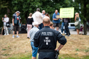 Германии предрекли массовые антиправительственные протесты по примеру чешских