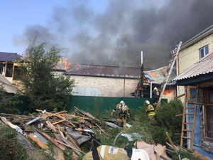 Число погибших при пожаре в оружейном магазине в Казахстане увеличилось до четырёх