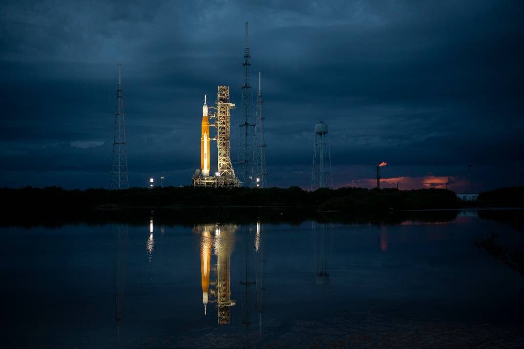 В NASA заявили, что не планируют новую попытку запуска ракеты SLS к Луне до 6 сентября